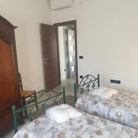 Attico Via Della Pineta 5 Minuti Dal Mare 칼리아리