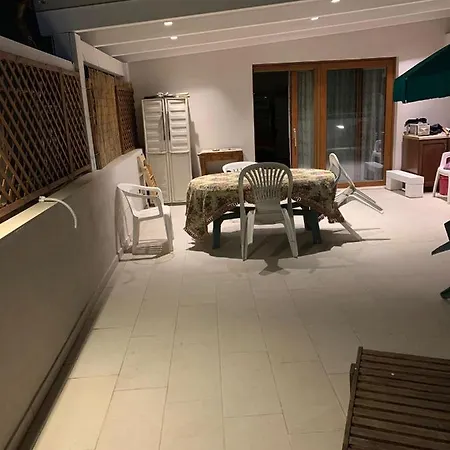 Attico Via Della Pineta 5 Minuti Dal Mare Apartment *