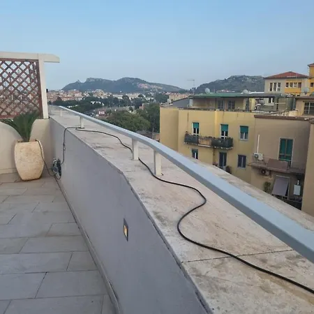 Attico Via Della Pineta 5 Minuti Dal Mare *