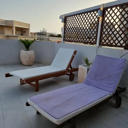 Attico Via Della Pineta 5 Minuti Dal Mare Apartment *