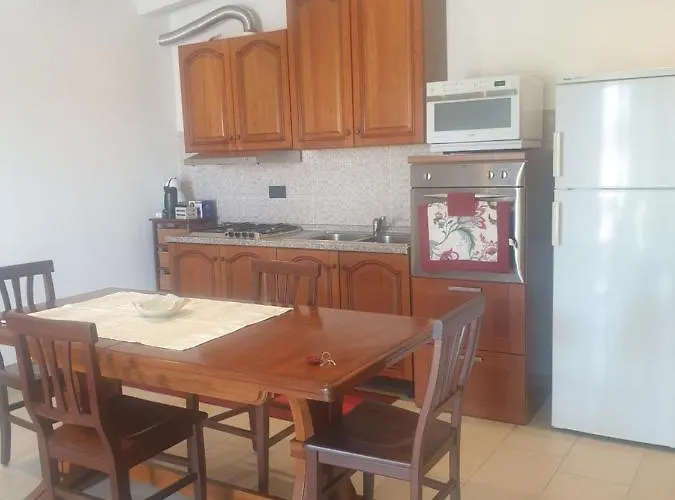 Attico Via Della Pineta 5 Minuti Dal Mare Apartament *